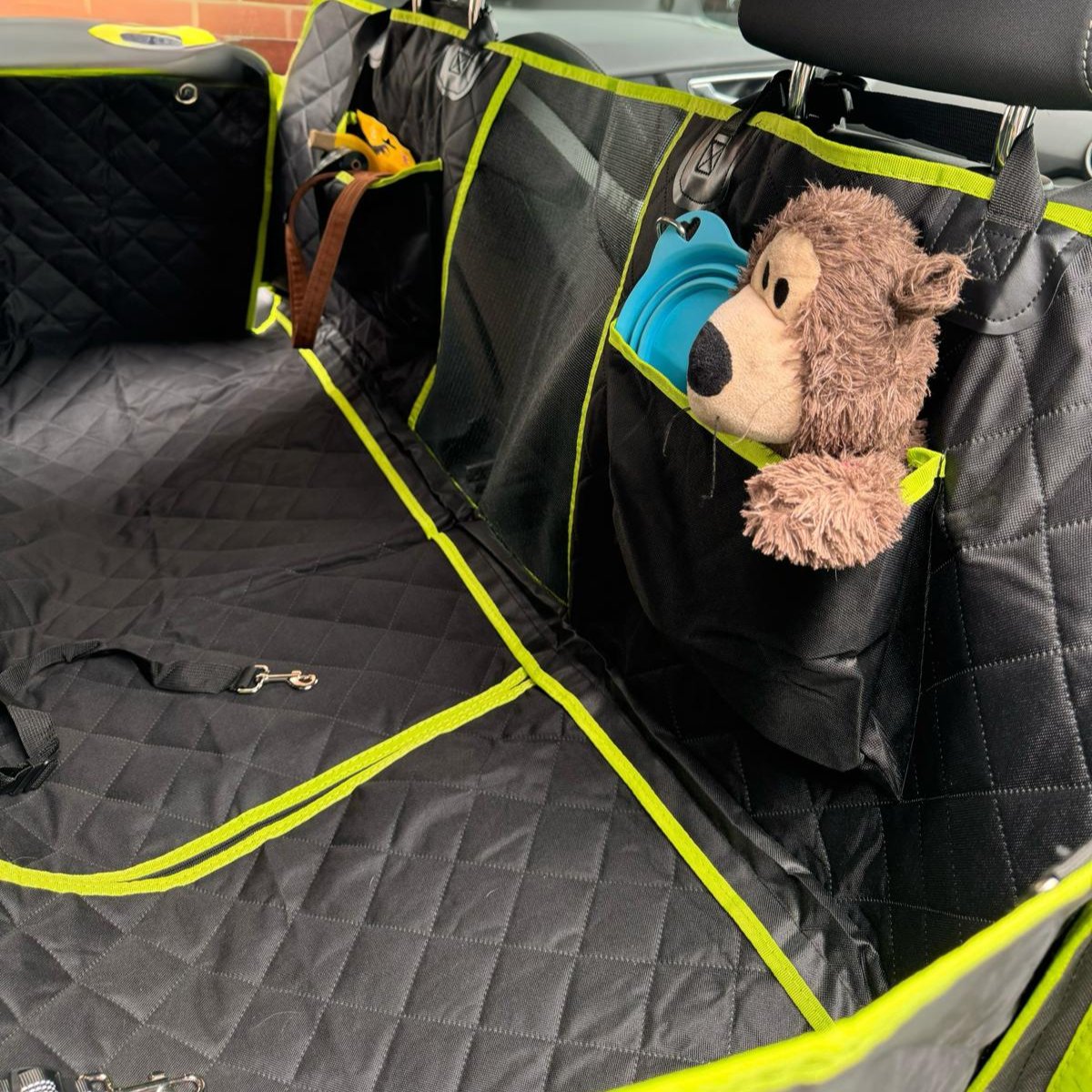 Car Seat Cover For Dogs – Teddy Knows Best - Main Image